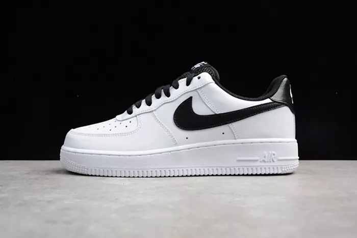 NIKE AIR FORCE 1 LOW RETURNS white/ black 820266-101