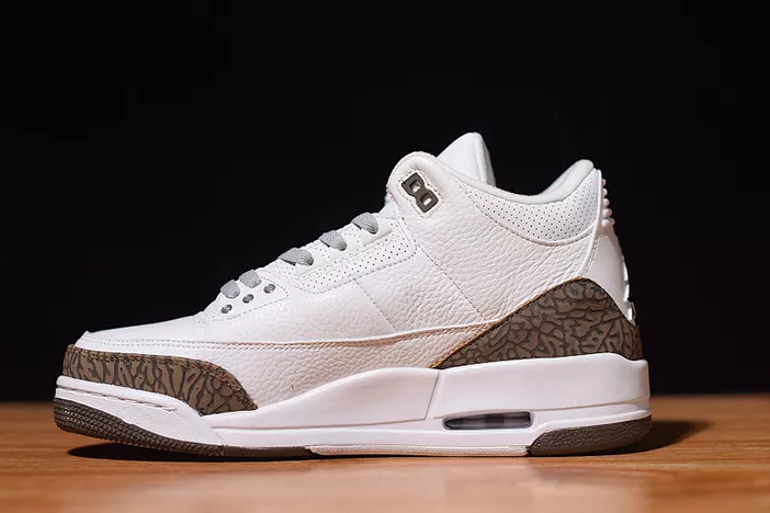 Air Jordan 3 Mocha  136064-122