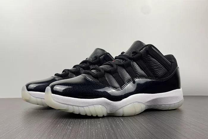 Air Jordan 11 Low "72-10"  AV2187-001