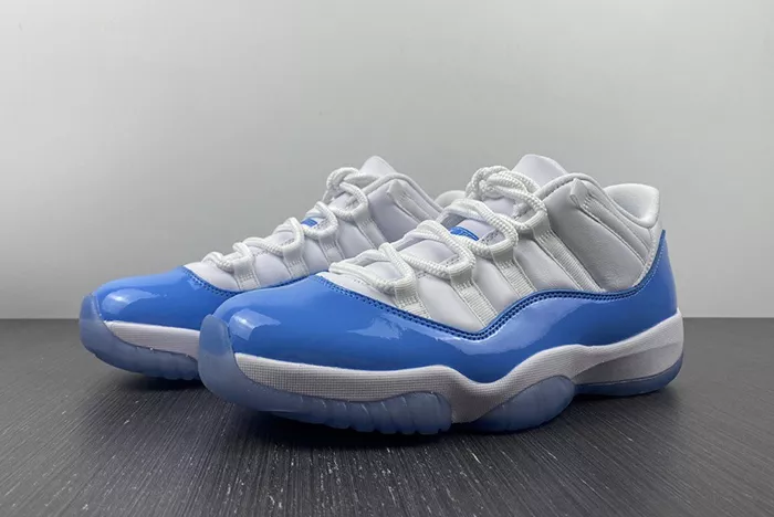 Air Jordans 11 Low 'University Blue' 528895-106