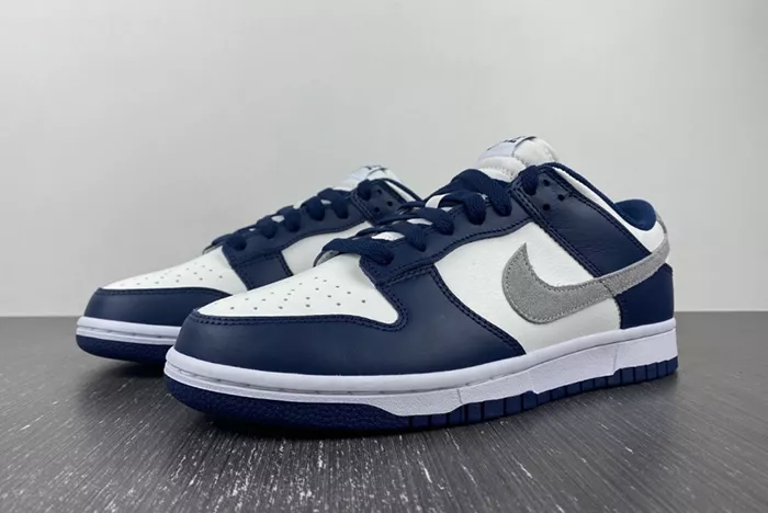 Nike Dunk Low Summit White Midnight Navy  FD9749-400