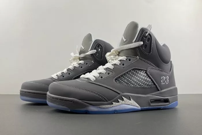 Jordan 5 Retro Wolf Grey  136027-005